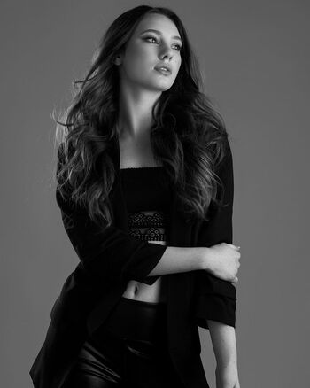 Full leaked Sydney bullock private photo