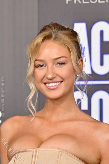 Full leaked Sydney thomas page private photo