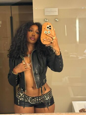 Leaked Honey sunshine/ private photo viral onlyfans