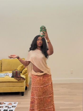 Full leaked Sza page private photo
