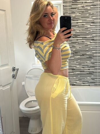 Full leaked Tamara elder page private photo
