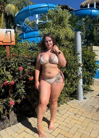 Full leaked Tara howlett private photo