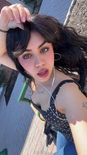 Full leaked Tara yummy page private photo