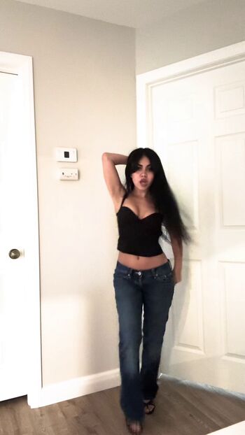 Full leaked Tara yummy private photo