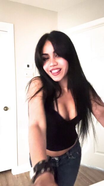 Full leaked Tara yummy private photo