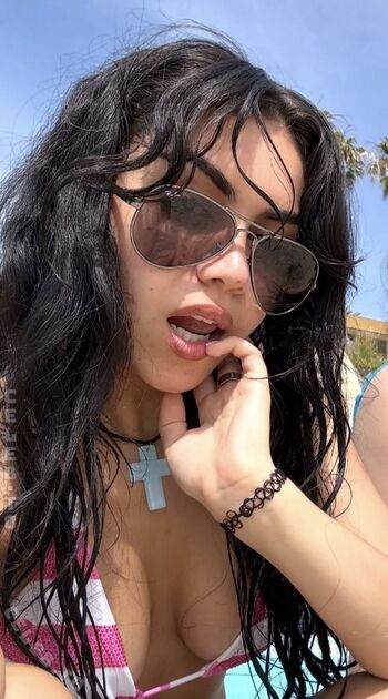 Full leaked Tarayummy private photo