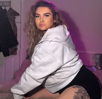Full leaked Tastethetreacle private photo