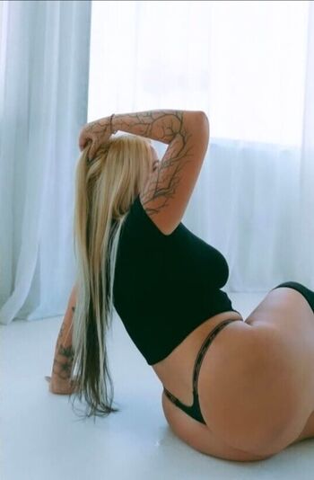 Full leaked Tattedbblonde private photo