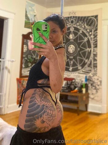 Full leaked Tattoogirlalice page private photo