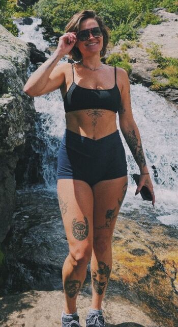 Full leaked Taylor cook private photo