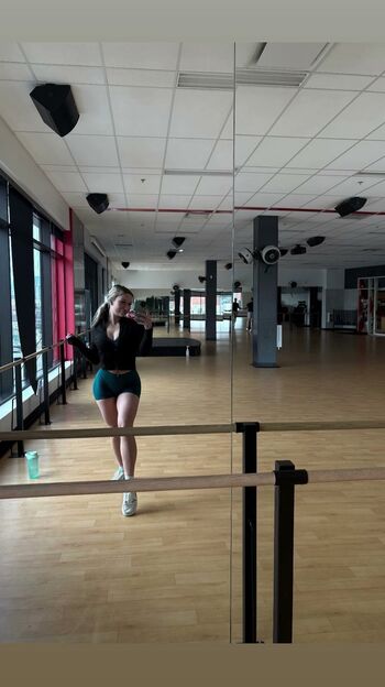 Full leaked Taylor flewin private photo