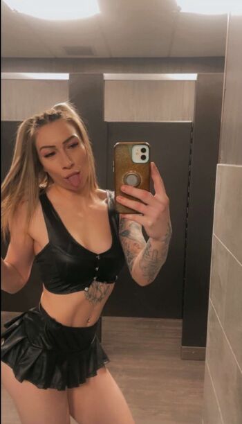 Full leaked Taylor flewin private photo