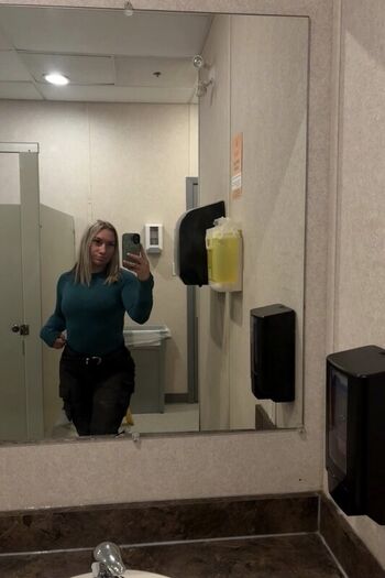 Full leaked Taylor flewin private photo