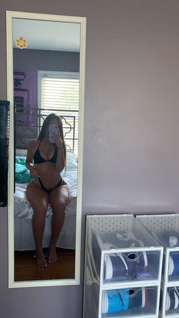 Full leaked Taylor hansen private photo