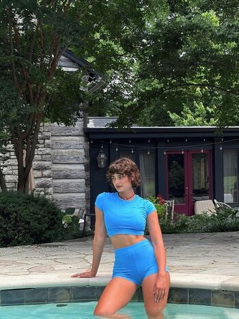 Full leaked Taylor hill page private photo