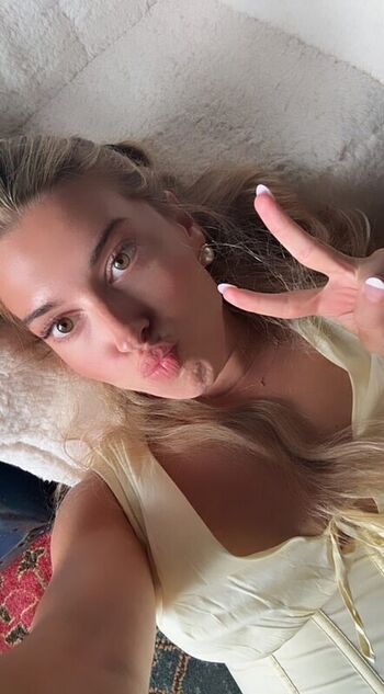 Full leaked Taylor mathis private photo