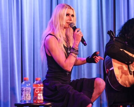 Full leaked Taylor momsen  page private photo