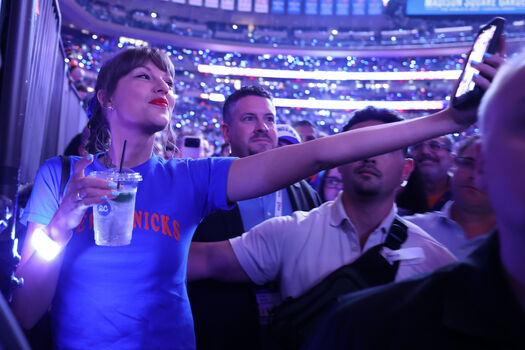 Full leaked Taylor swift page private photo