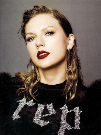 Full leaked Taylor swift private photo