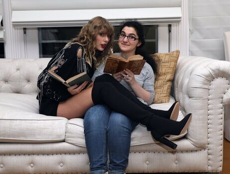 Full leaked Taylor swift private photo