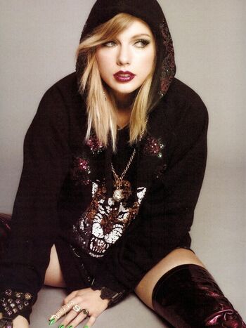 Full leaked Taylor swift private photo
