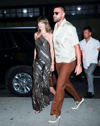 Full leaked Taylor swift page private photo