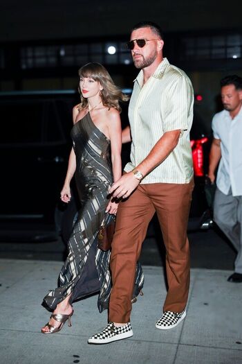 Full leaked Taylor swift page private photo