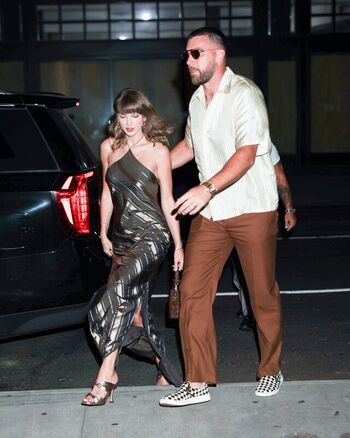 Full leaked Taylor swift page private photo