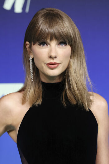Full leaked Taylor swift  page private photo