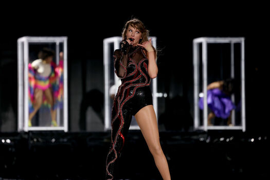 Full leaked Taylor swift  page private photo