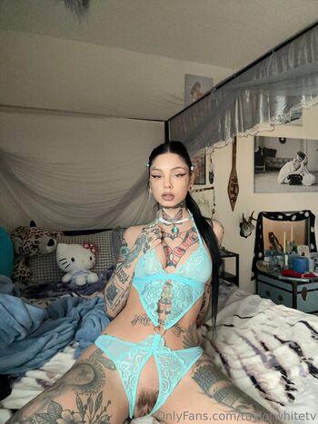 Full leaked Taylor white private photo