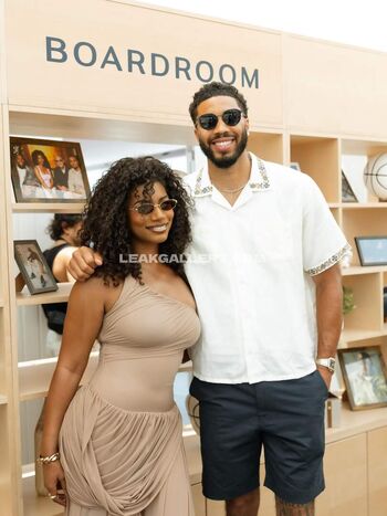 Full leaked Taylorrooks private photo