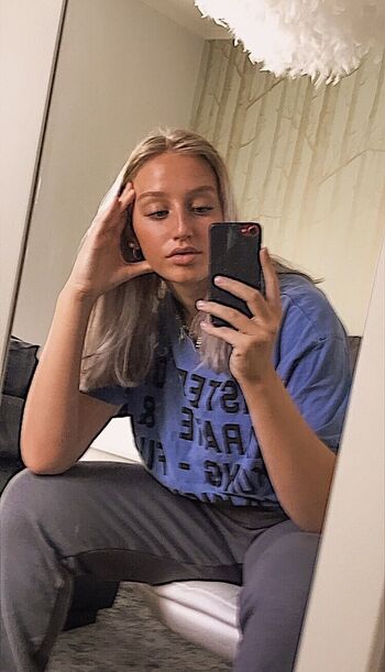 Full leaked Tea hemberg page private photo