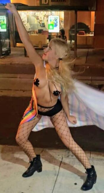 Full leaked Tess pelger private photo