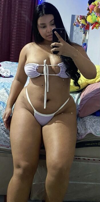 Full leaked Thailadezz private photo