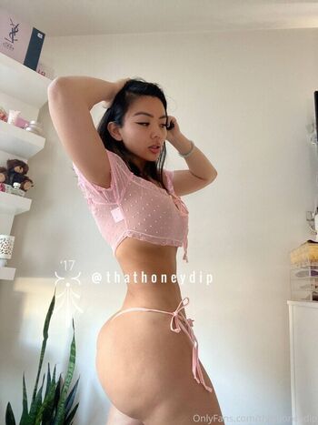 Full leaked Thathoneydip private photo