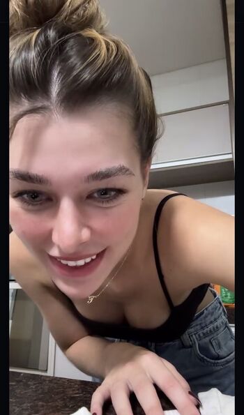 Full leaked Thays maran private photo