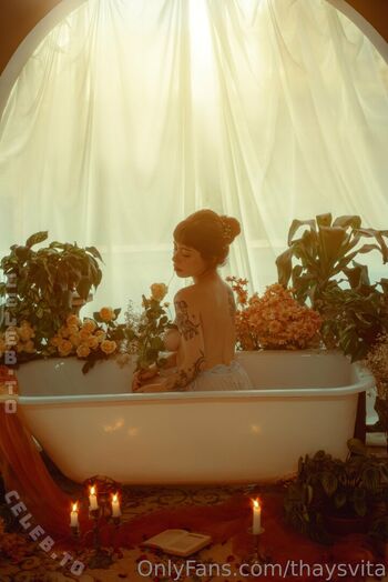 Thays Vita