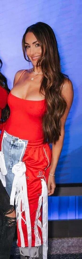 Full leaked The bella twins private photo