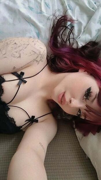 Full leaked Theakaleina private photo