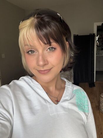 Full leaked Thecherrybxmb private photo