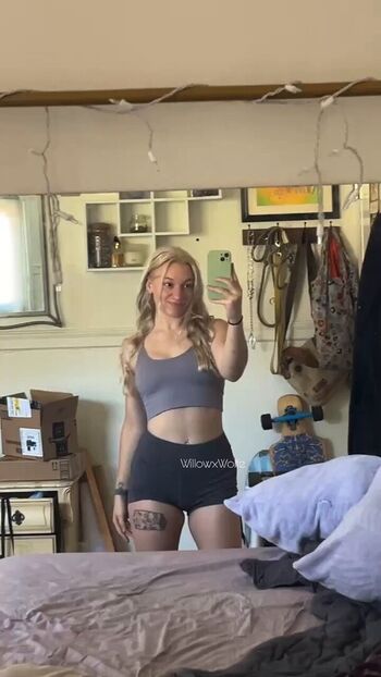 Full leaked Theferalwolfe private photo