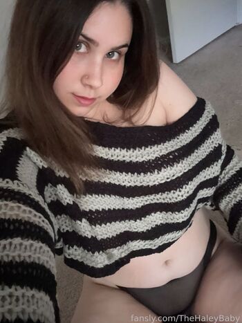 Full leaked Thehaleybaby private photo