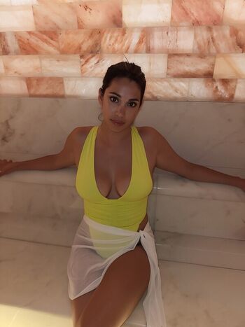 Full leaked Thelearys private photo