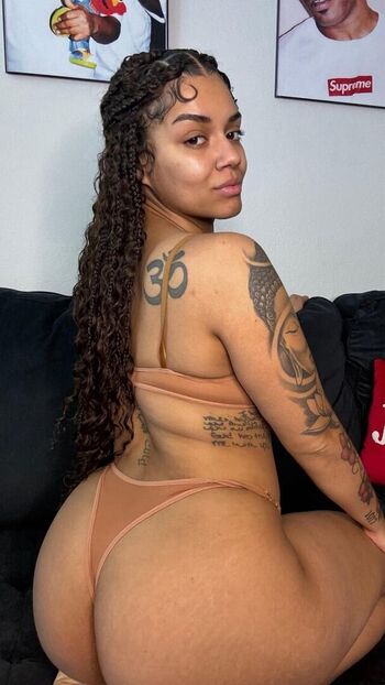 Full leaked Theonlysafarii private photo