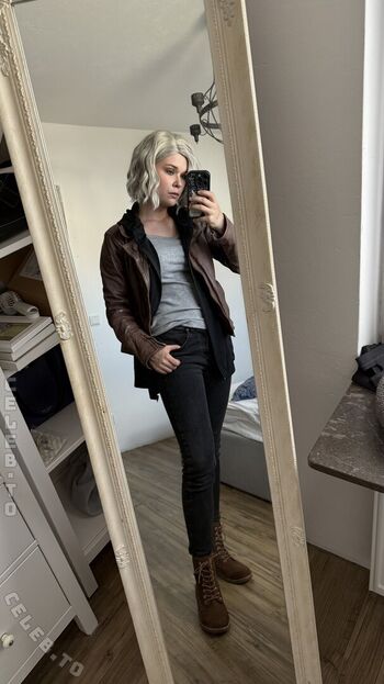 Full leaked Therlyen page private photo