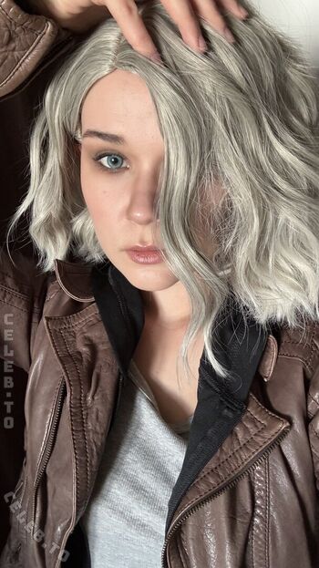 Full leaked Therlyen page private photo