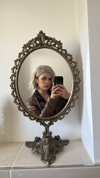 Full leaked Therlyen page private photo