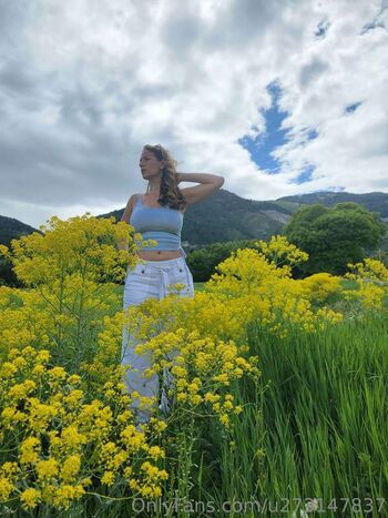 TheTiffanyFlowersVIP