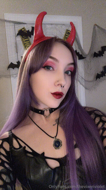 Full leaked Thevixenviolet private photo